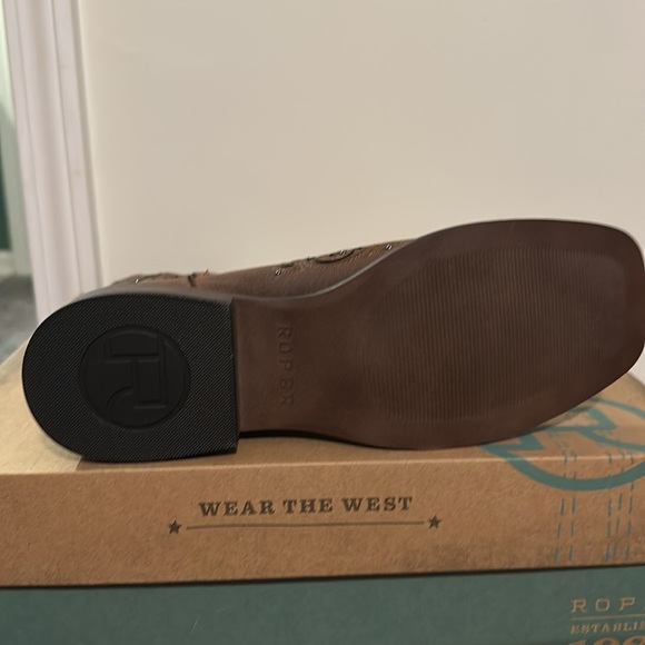 Women’s Roper boots - Picture 3 of 5